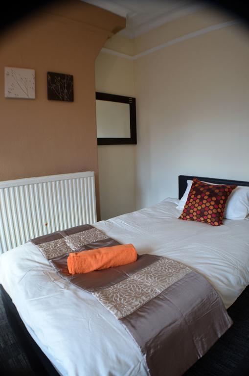Birchfields Guest House Manchester Exterior photo
