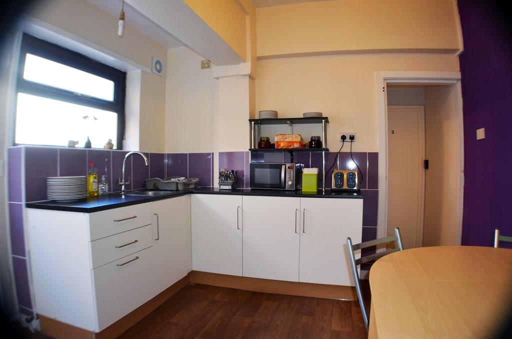 Birchfields Guest House Manchester Exterior photo